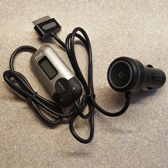Griffin iTrip Auto SmartScan FM Transmitter for iPod - Picture 3 of 4